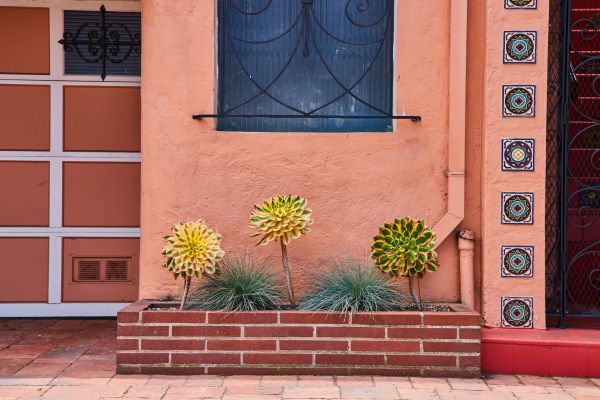 Brick Planter Installation in Mechanicsburg